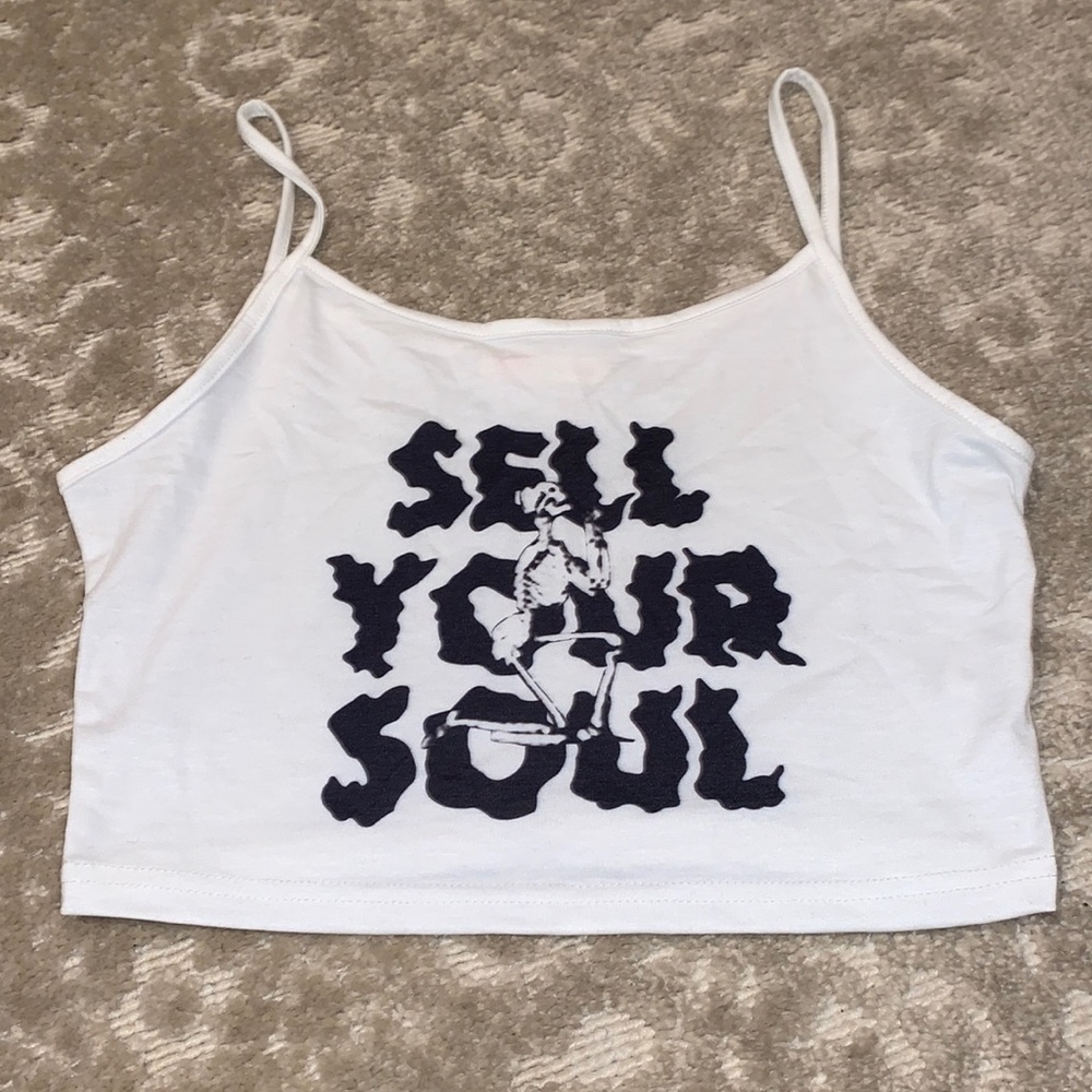 Graphic crop top